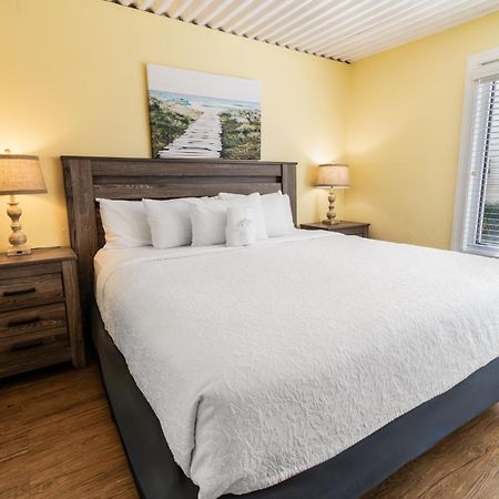 פאוליס איילנד Oceanfront Litchfield Inn מראה חיצוני תמונה