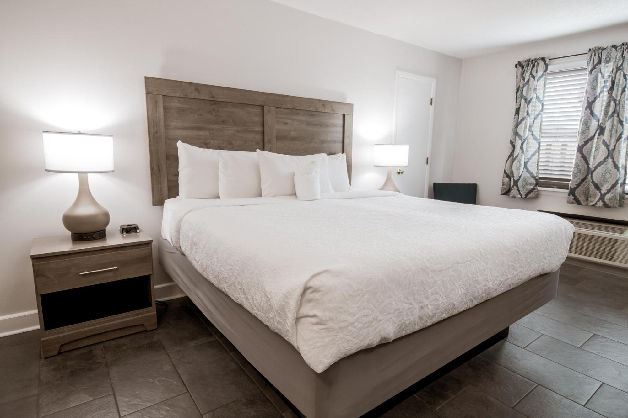 פאוליס איילנד Oceanfront Litchfield Inn מראה חיצוני תמונה