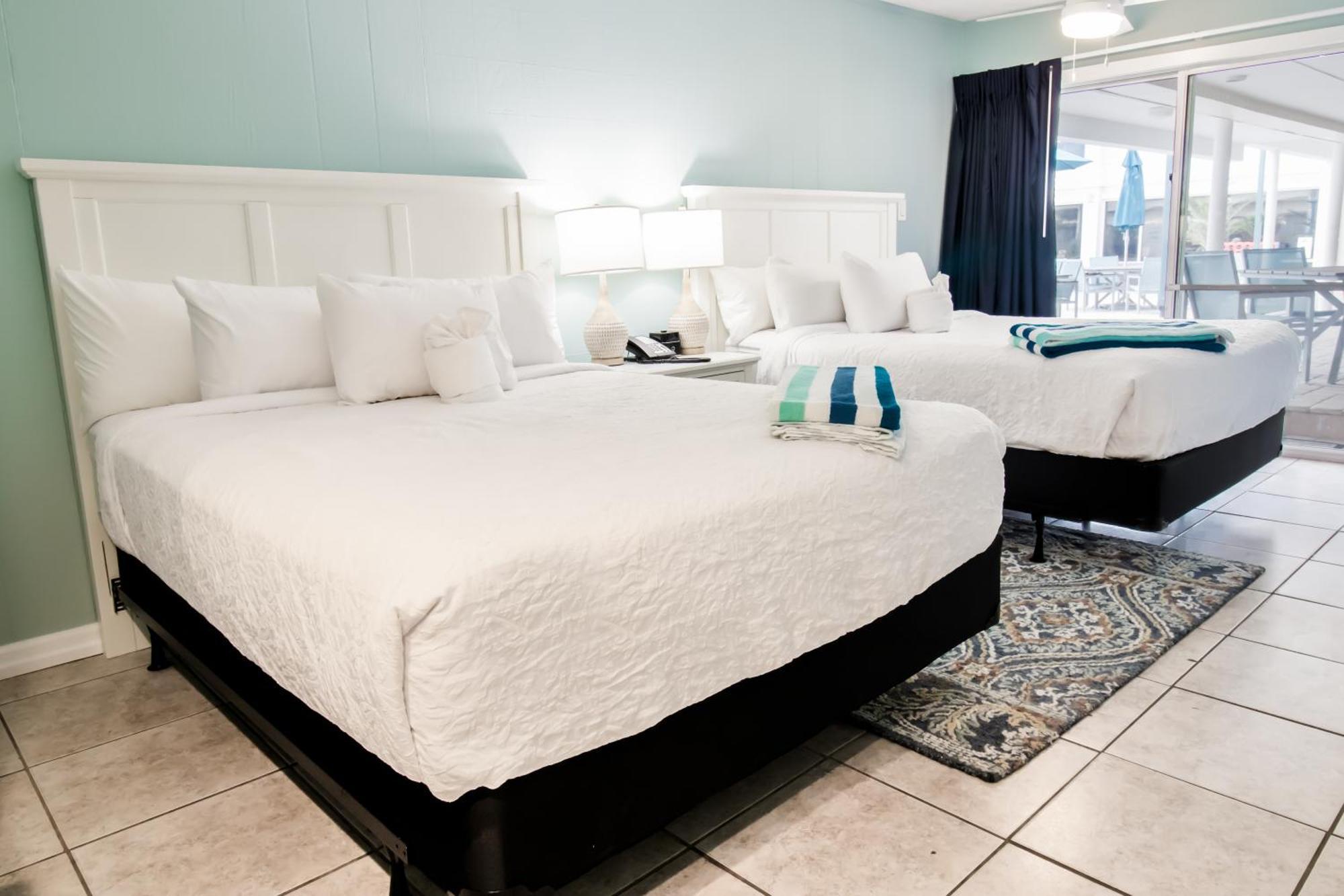 פאוליס איילנד Oceanfront Litchfield Inn מראה חיצוני תמונה